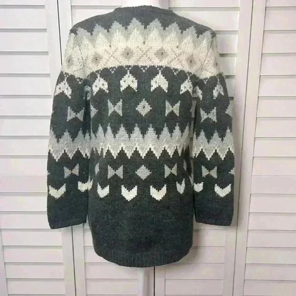 J. Jill Wool Blend Knit Embellished Fair Isle Cardigan Sweater Size XS - Picture 8 of 9